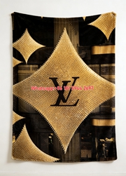 LV Diamond Glow LV Illuminated Monogram IMG_3308